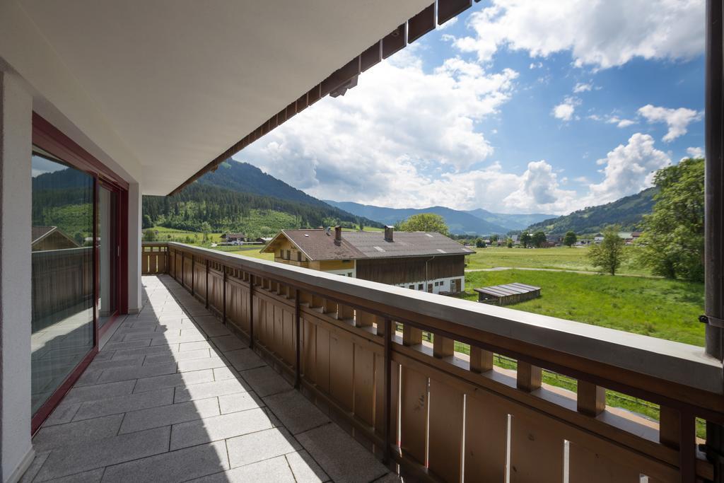 Apartmenthaus Brixen & Haus Central Brixen im Thale Habitación foto